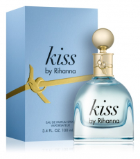 Rihanna Kiss