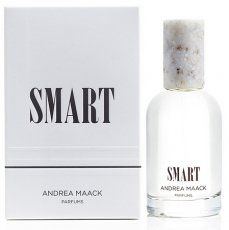Andrea Maack Smart